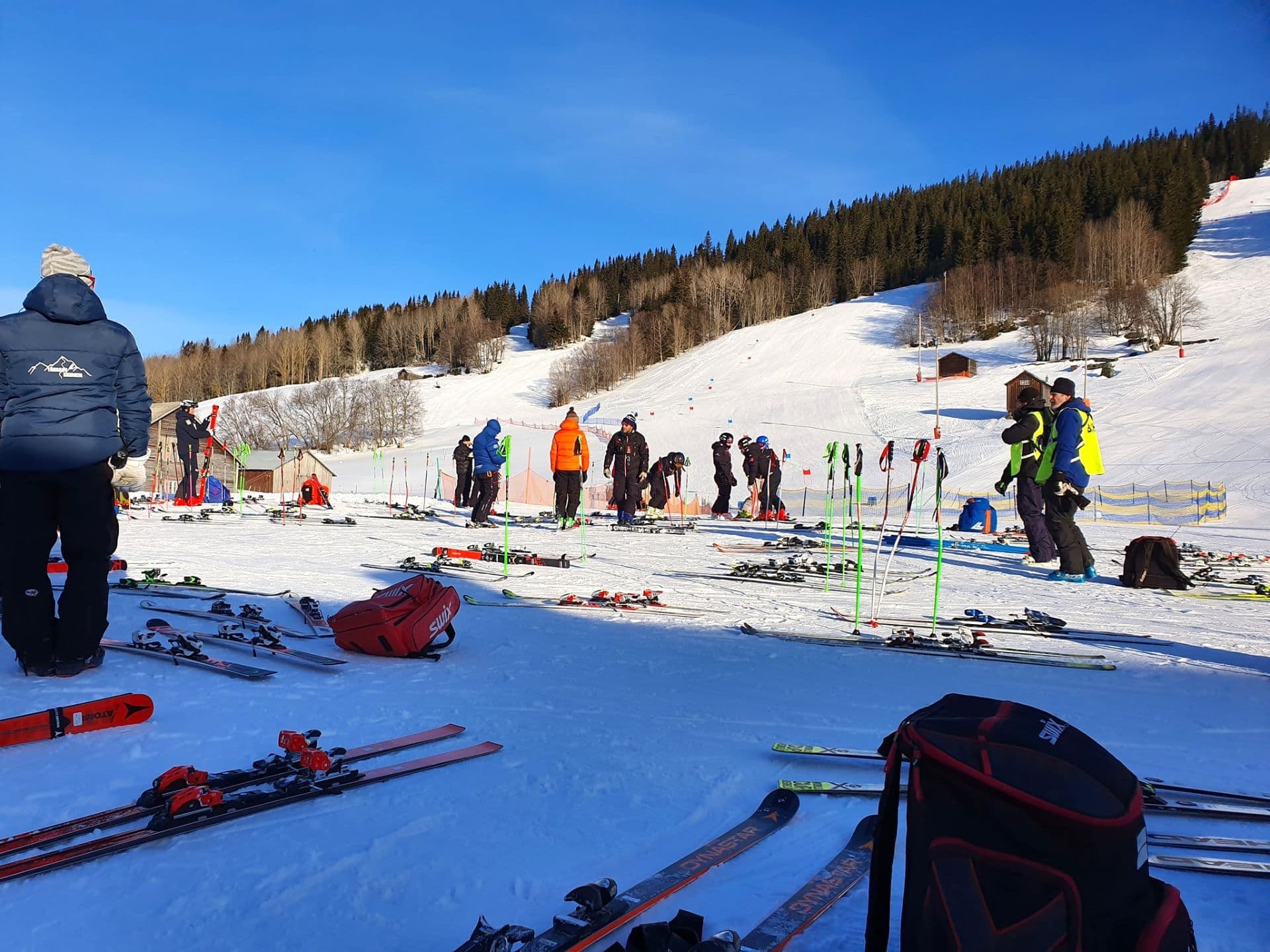 Boka alpinträning i Almåsa i vinter